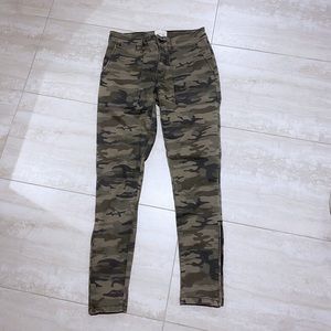Sanctuary camouflage ankle crop skinny denim